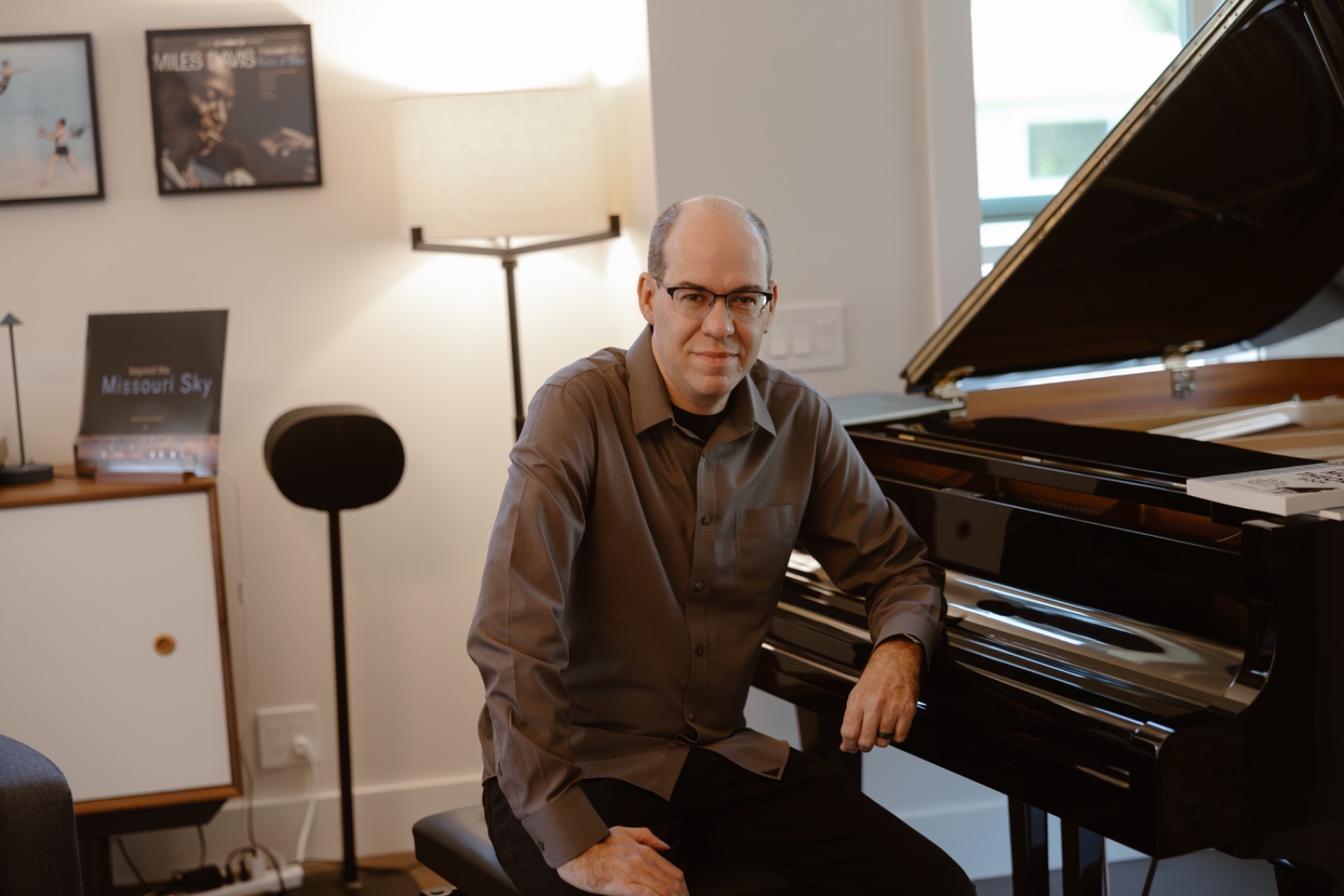 Marc Schonbrun seated at the piano